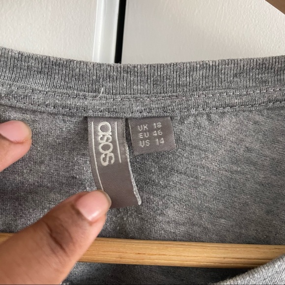 Grey graphic tshirt, SWIM AND TONIC minimal black font - Picture 5 of 7